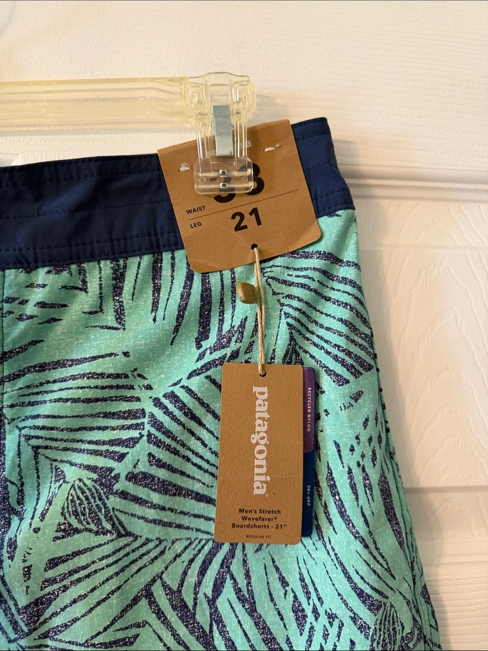 Patagonia Men’s Teal Leaf-Print Swim Shorts with Navy Waistband size 33